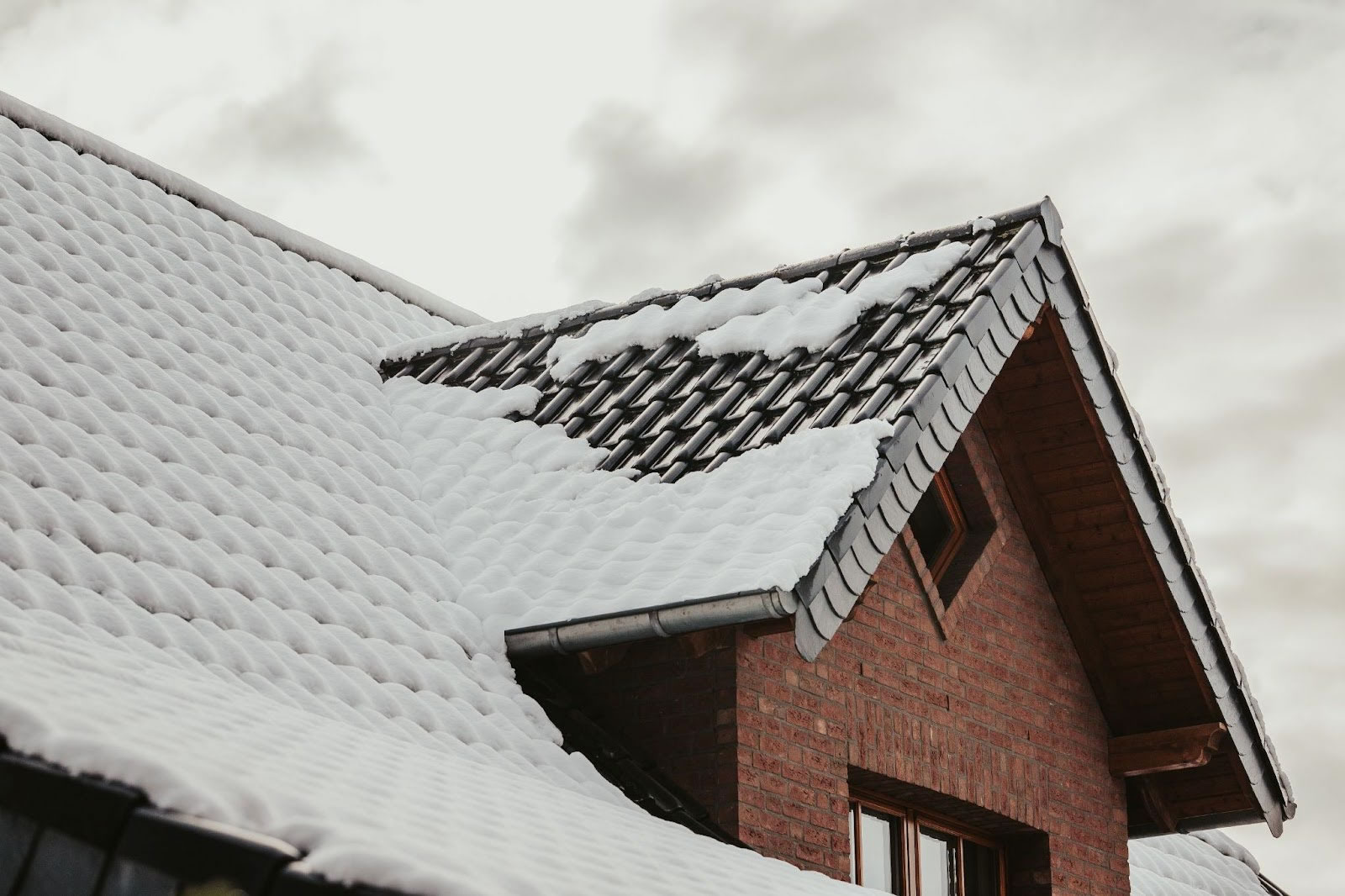 Signs Your Attic May Have Ventilation Issues
